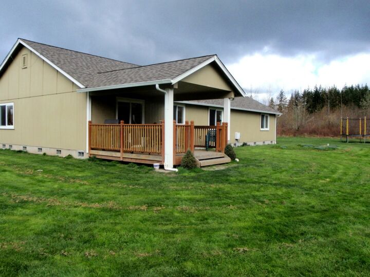 Property Photo: 130 Friendship Dr WA 98591