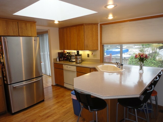 Property Photo: 10851 NE 19th Place WA 98004