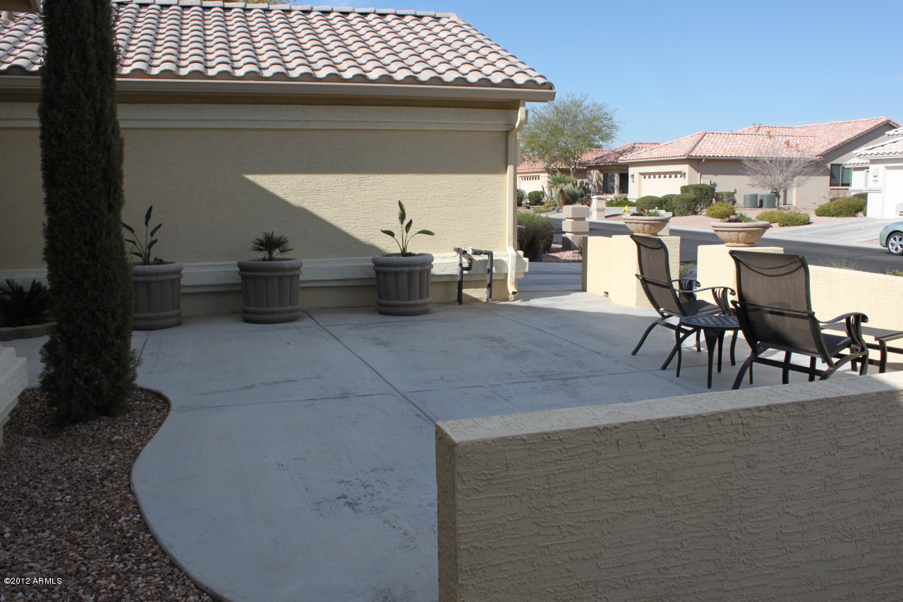 Property Photo:  15743 W Verde Lane  AZ 85395 