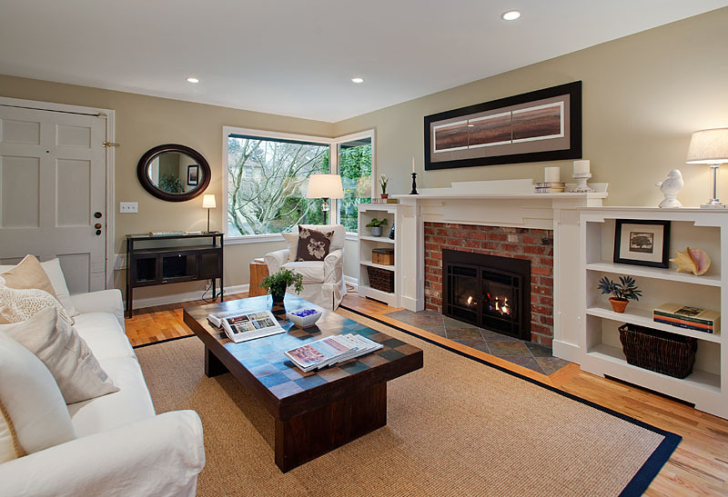 Property Photo: 7031 24th Ave NE WA 98115