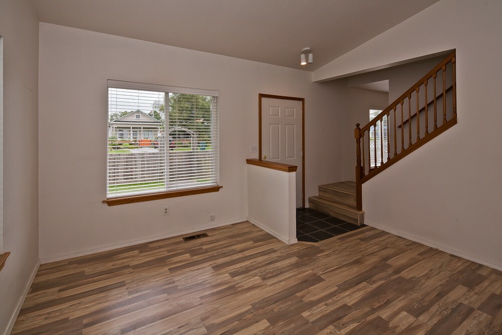 Property Photo: 964 Blaine Ave WA 98230