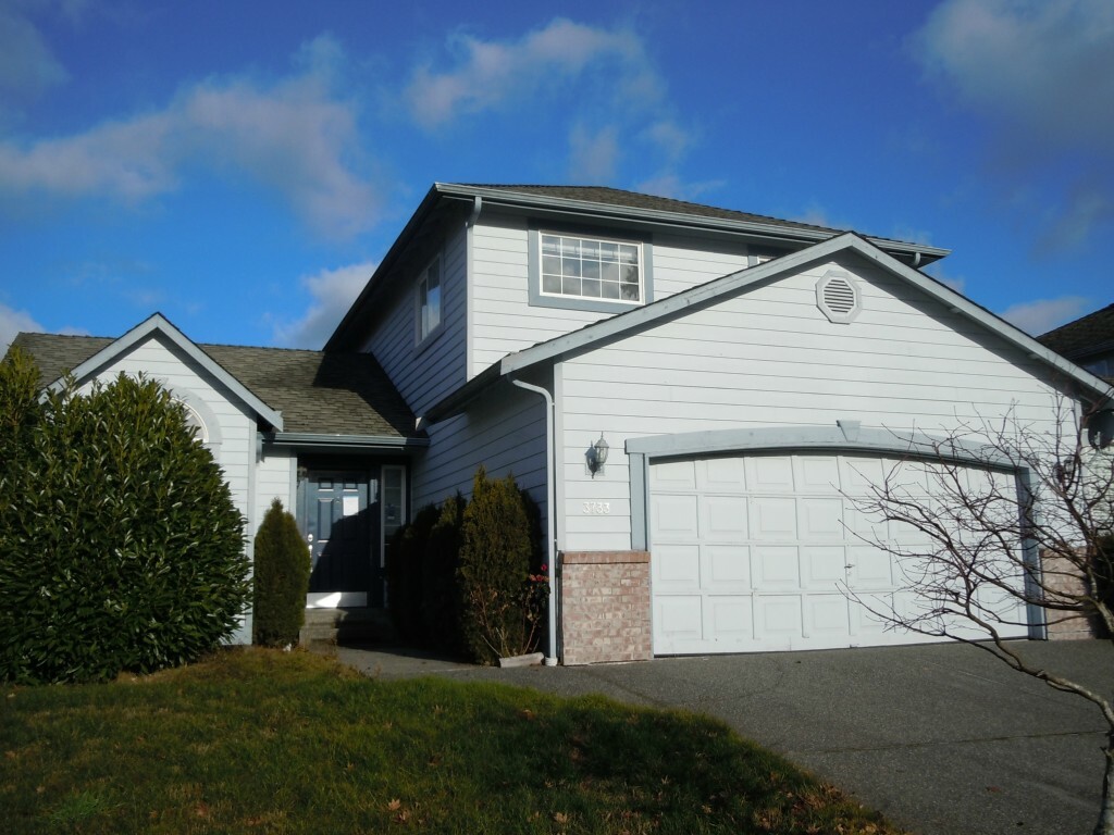 Property Photo: 3733 138th St SW WA 98087