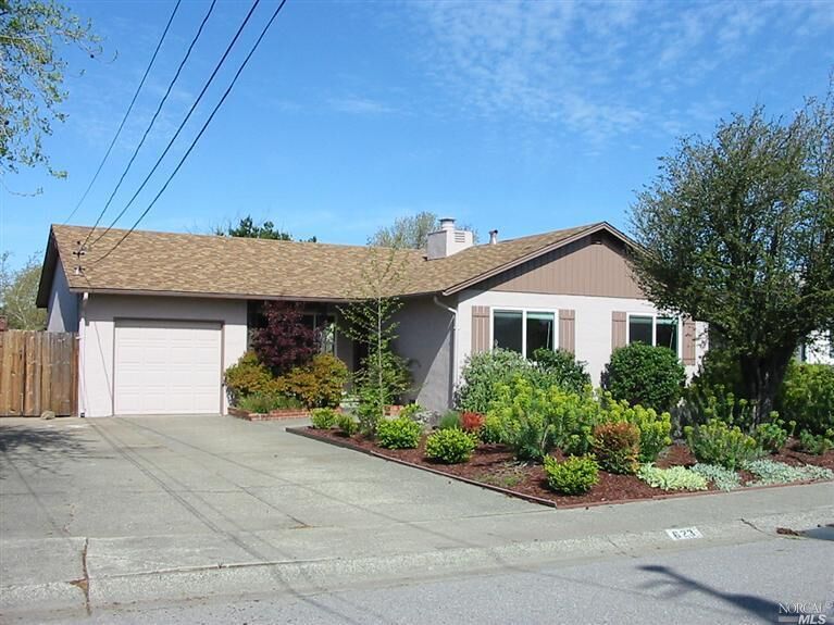 Property Photo:  623 Galerita Way  CA 94903 