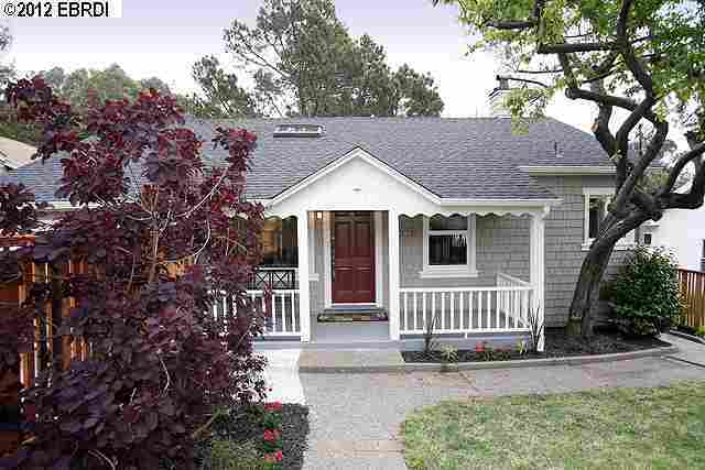 Property Photo:  4210 Knoll Ave  CA 94619-3025 