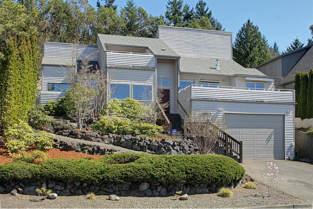 Property Photo:  18134 11th Ave NE  WA 98370 