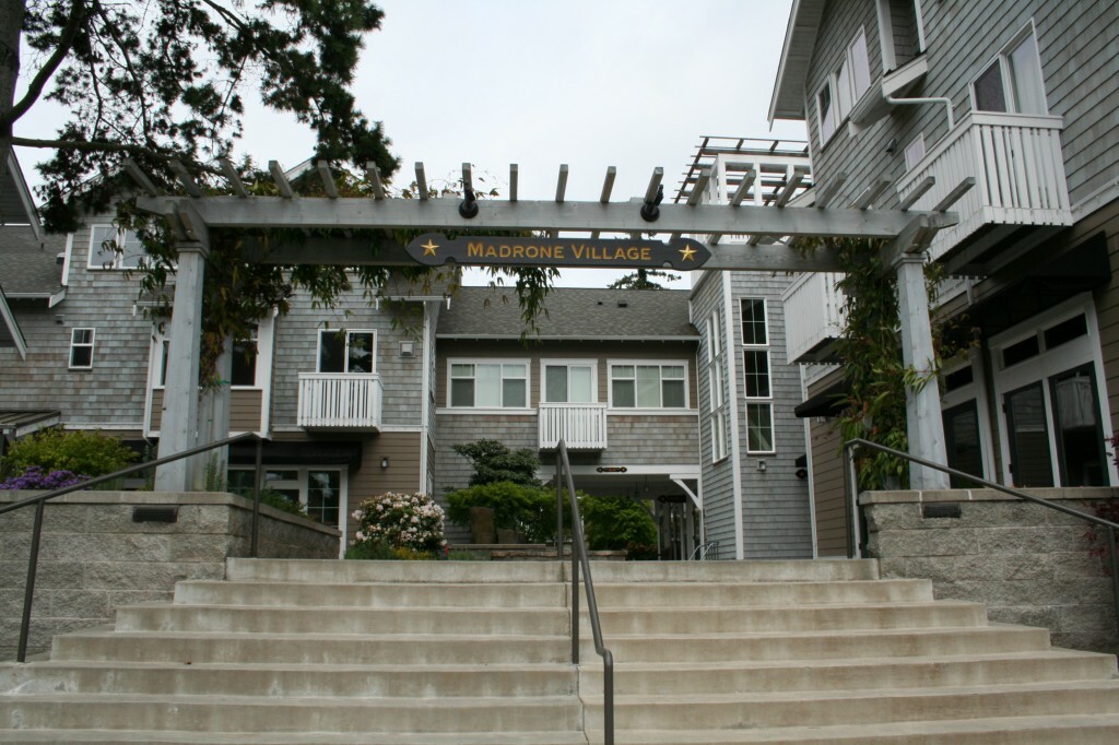 Property Photo:  115 Hall Brothers Loop  WA 98110 