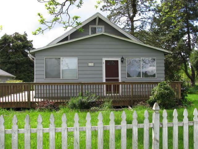 Property Photo:  8555 NE Dog Ridge Rd  OR 97132 