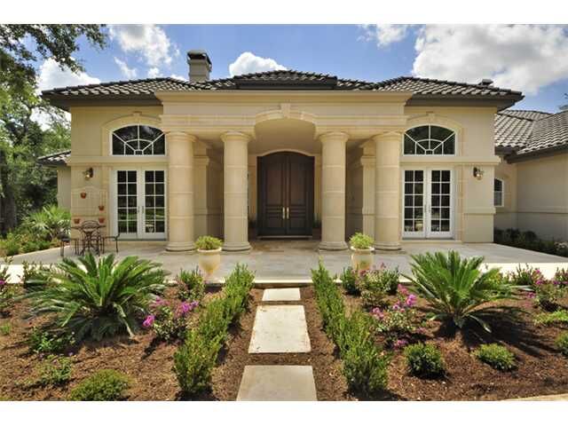 Property Photo: 2705 Maravillas Cove TX 78735