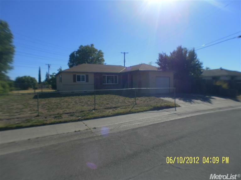 Property Photo:  7810 48th Ave  CA 95828 