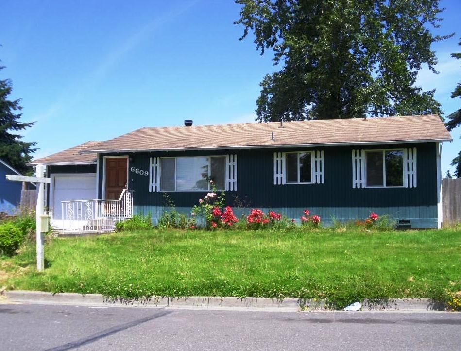 Property Photo:  6609  60 Place NE  WA 98270 