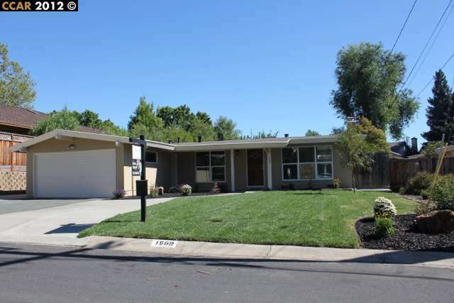 Property Photo:  1589 1st Ave  CA 94597-2725 