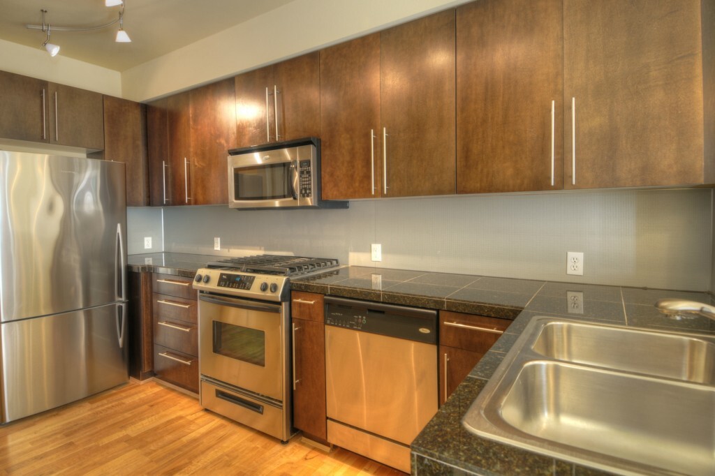Property Photo: 124 Bellevue Ave E 600 WA 98102