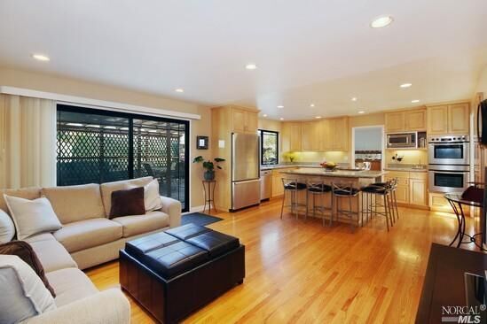 Property Photo:  5 Colleen Court  CA 94947 