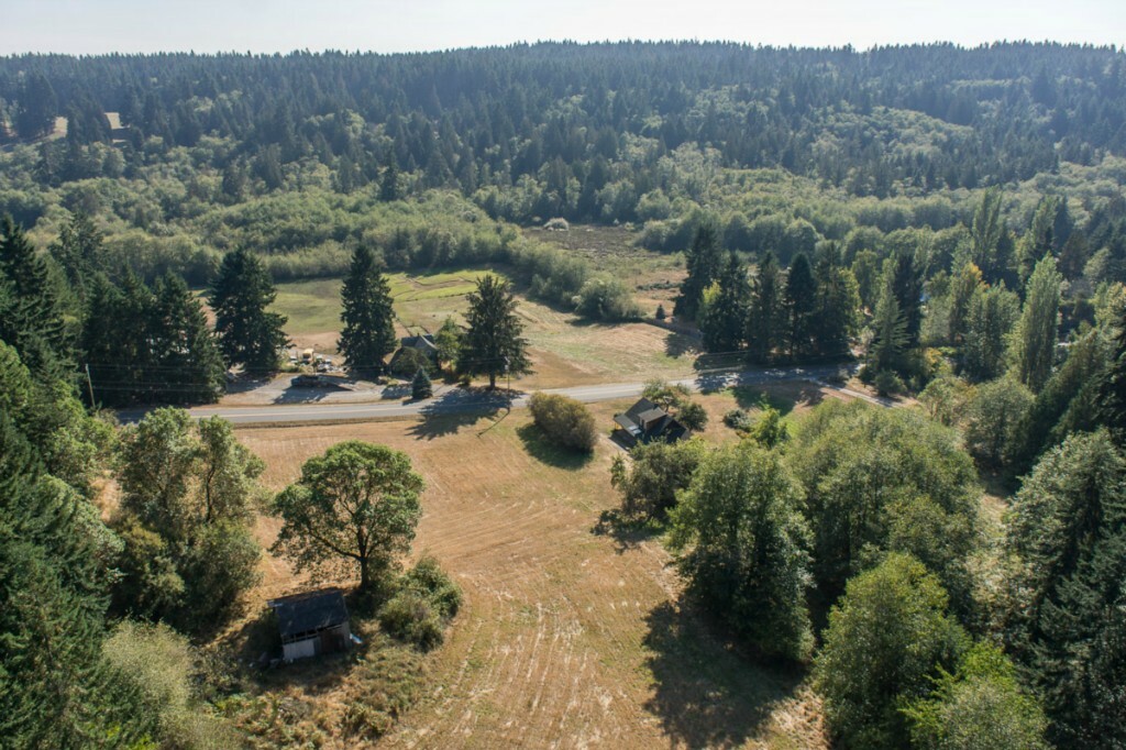 Property Photo:  11808 SW Cemetery Rd  WA 98070 