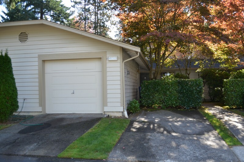 Property Photo: 15929 NE 41st St WA 98052