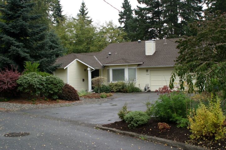 16346 28th Place NE  Seattle WA 98155 photo