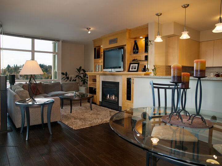 Property Photo: 1100 106th Ave NE 703 WA 98004