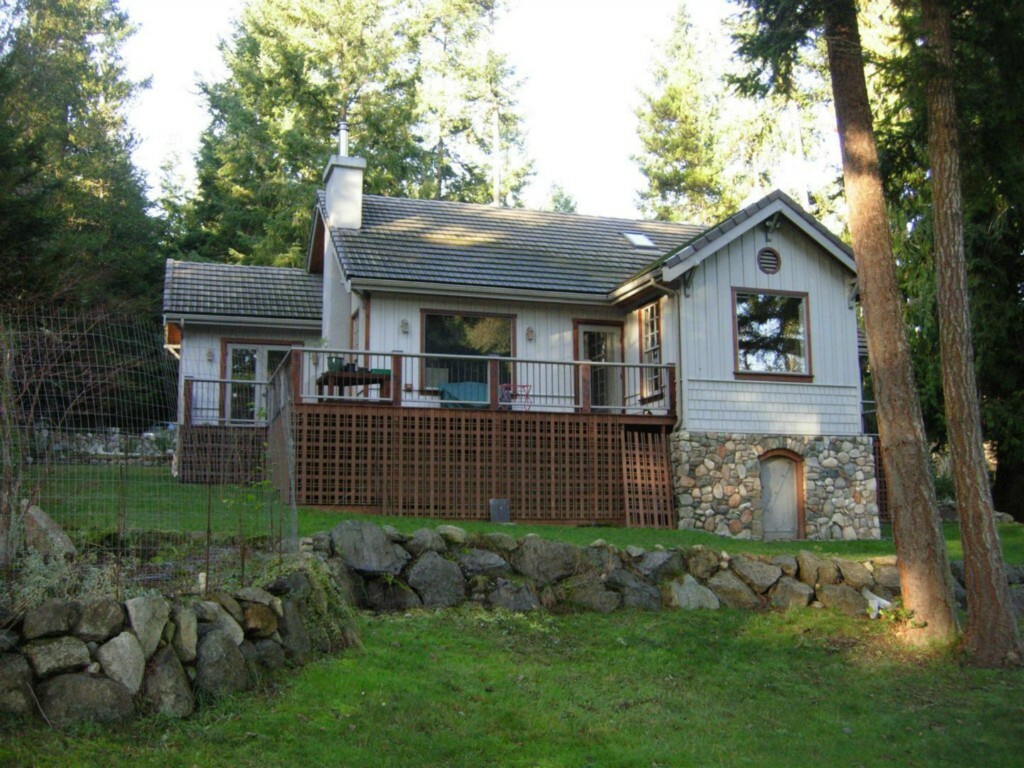 Property Photo:  14 Red Fox Lane  WA 98250 