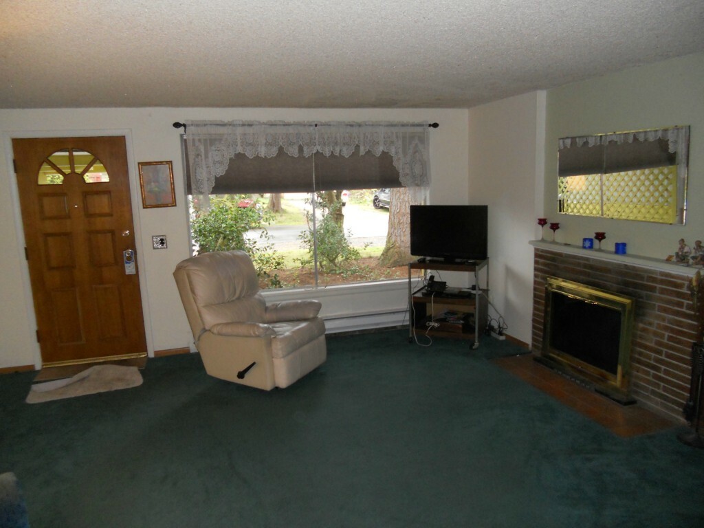 Property Photo:  22418 77th Ave W  WA 98026 