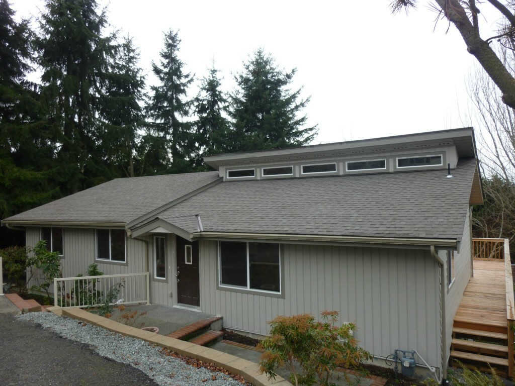 Property Photo:  1001 Apache Dr  WA 98273 