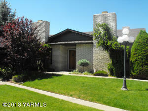 Property Photo:  5910 W Lincoln Ave 36  WA 98908 