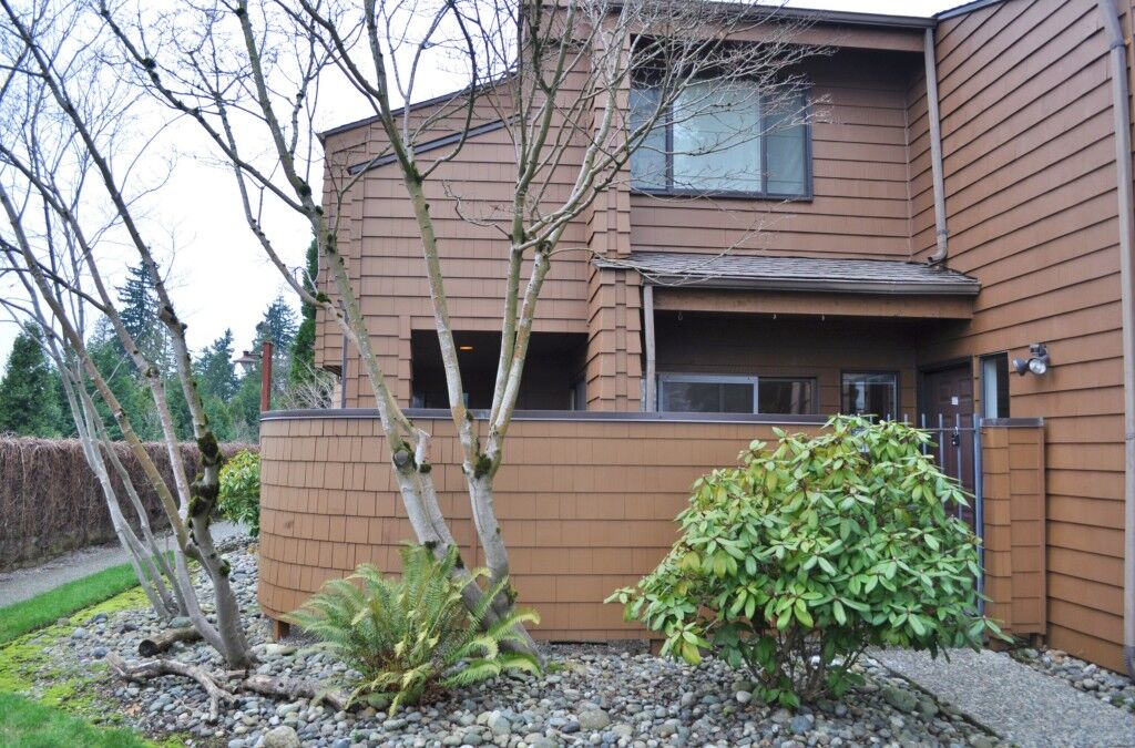 Property Photo:  11508 NE 128th Street 16  WA 98034 