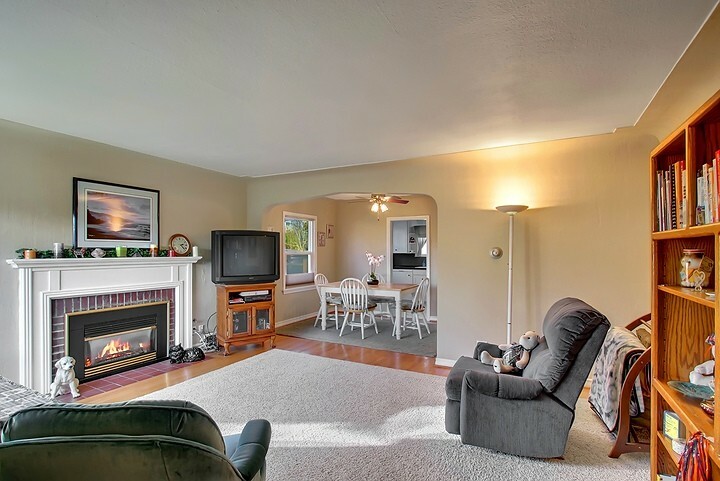 Property Photo:  7058 12th Ave NW  WA 98117 