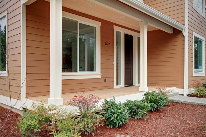 Property Photo:  6617 211th Place NE  WA 98052 