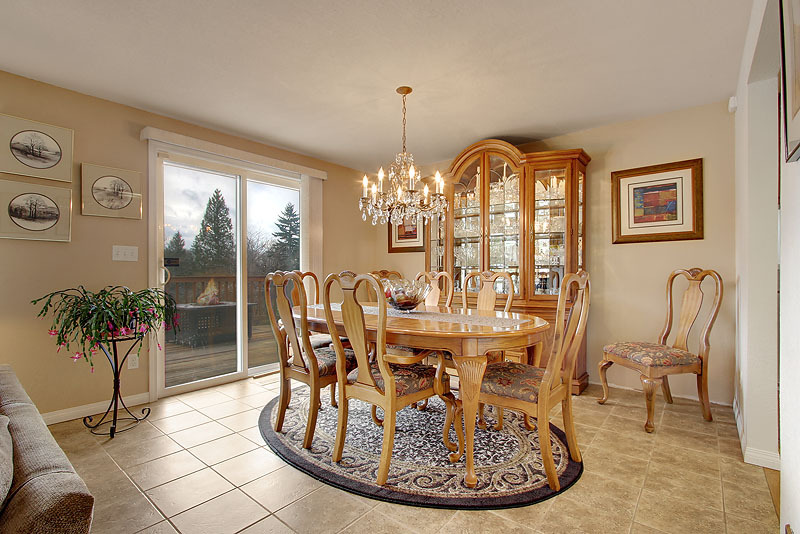 Property Photo: 17545 SE 136th St WA 98059