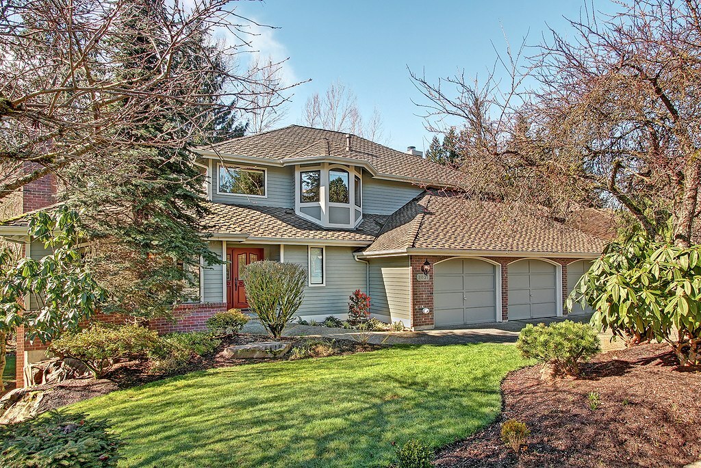 Property Photo:  2031 222nd Ave NE  WA 98074 