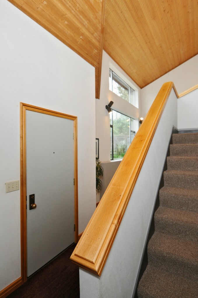 Property Photo:  610 N 60 St  WA 98103 