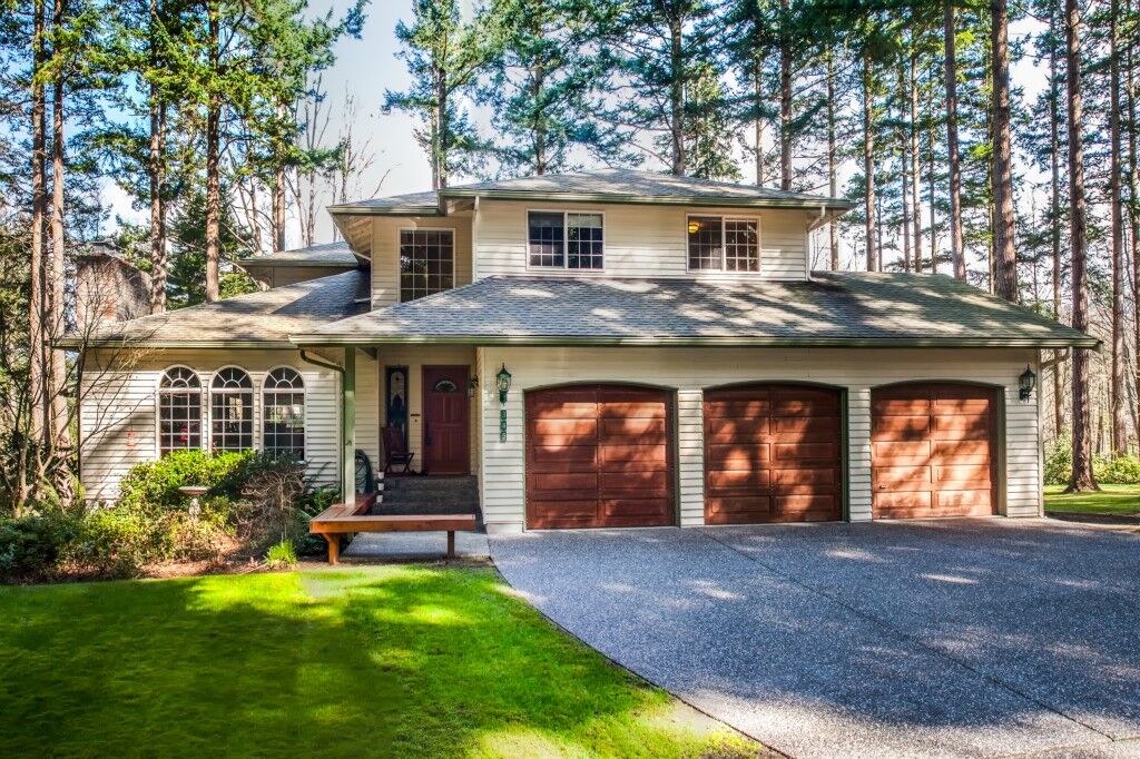 Property Photo:  345 Viewcrest  WA 98229 