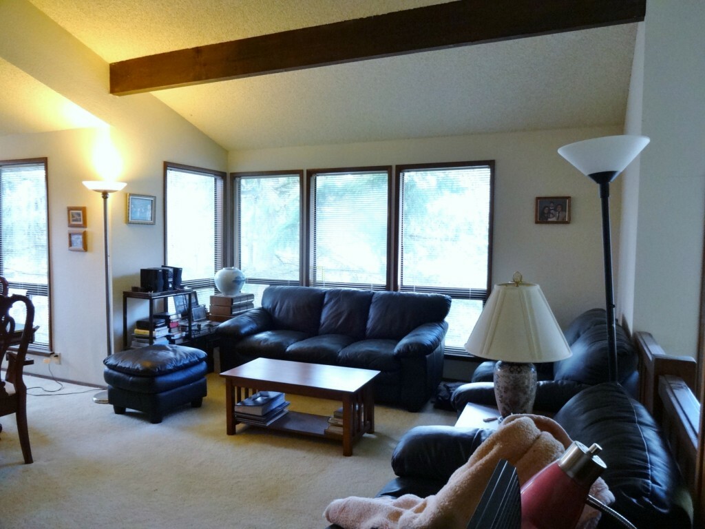 Property Photo:  15225 SE 49th St  WA 98006 