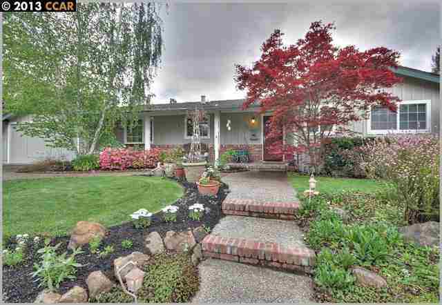 Property Photo:  49 Terra Bella Dr  CA 94596-6144 