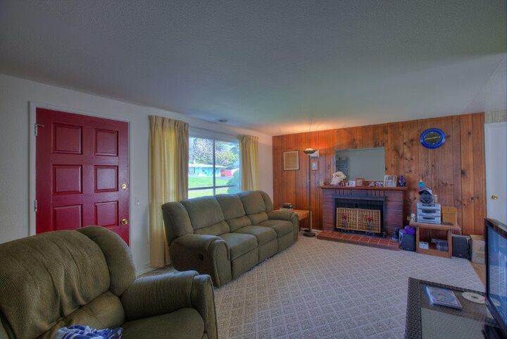 Property Photo:  7910 Leschi Rd SW  WA 98498 