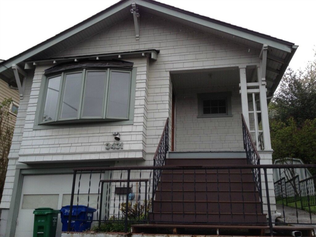 Property Photo: 3431 22nd Ave W WA 98199