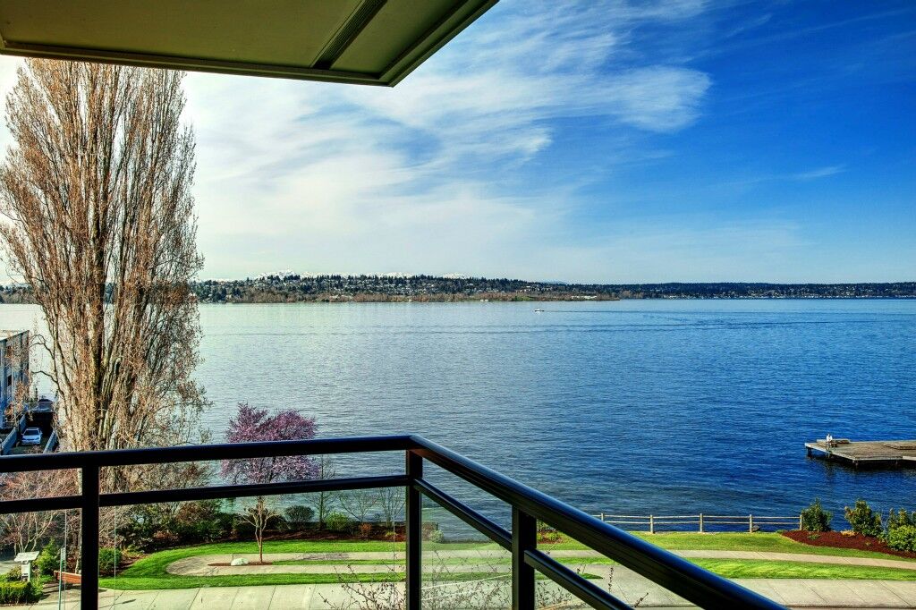 Property Photo:  725 1st St S 204  WA 98033 