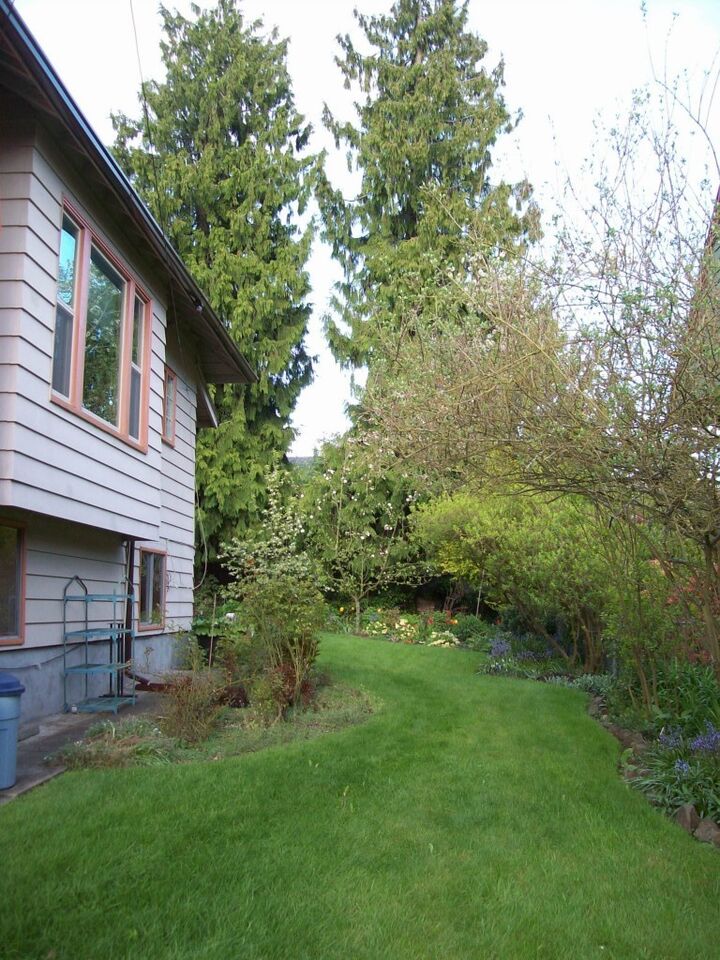 Property Photo: 6712 11th Ave NW WA 98117