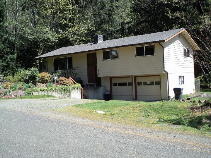 Property Photo:  610 Highland Dr  WA 98563 
