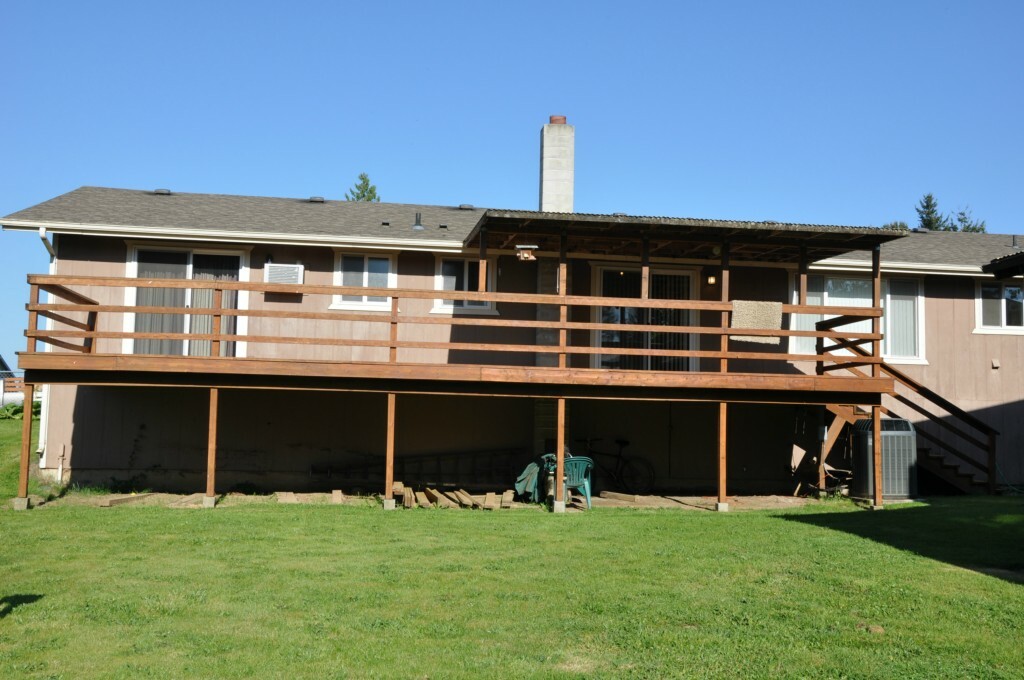 Property Photo: 1305 NE Wildwood Ave WA 98532