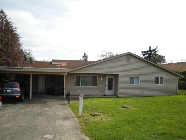 Property Photo:  2230 Eastview Ave NE  WA 98310 