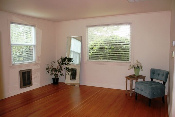 Property Photo:  10247 37th Ave SW  WA 98146 