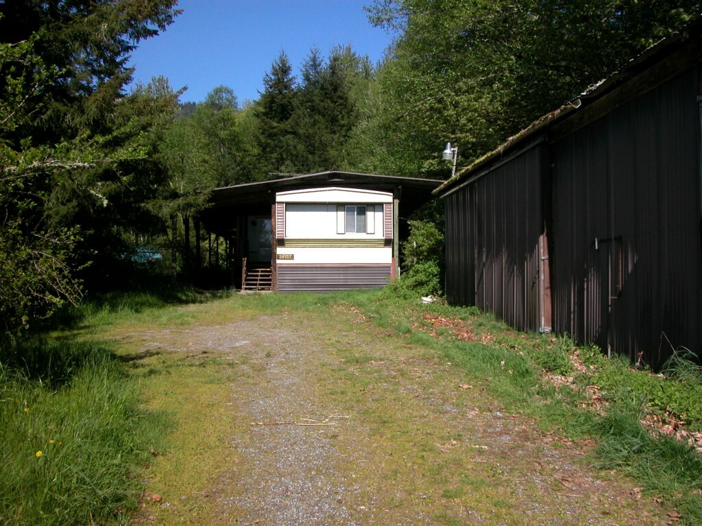 Property Photo:  24757 Happy Trails Lane  WA 98284 