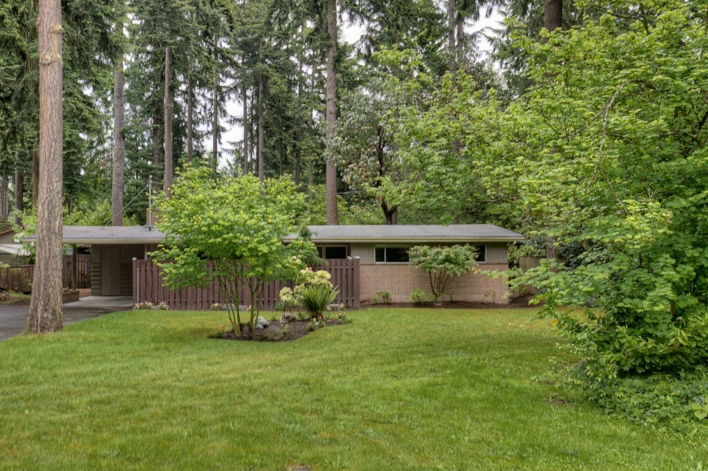 Property Photo:  20680 Marine View Dr SW  WA 98166 