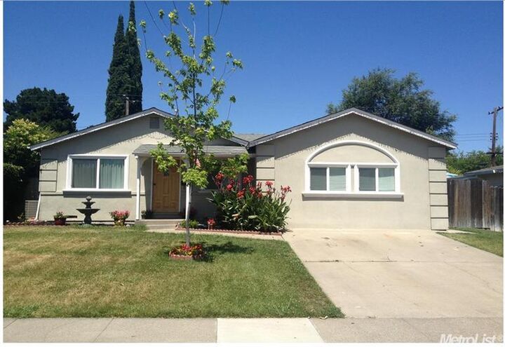 6204 Dewar  North Highlands CA 95660 photo