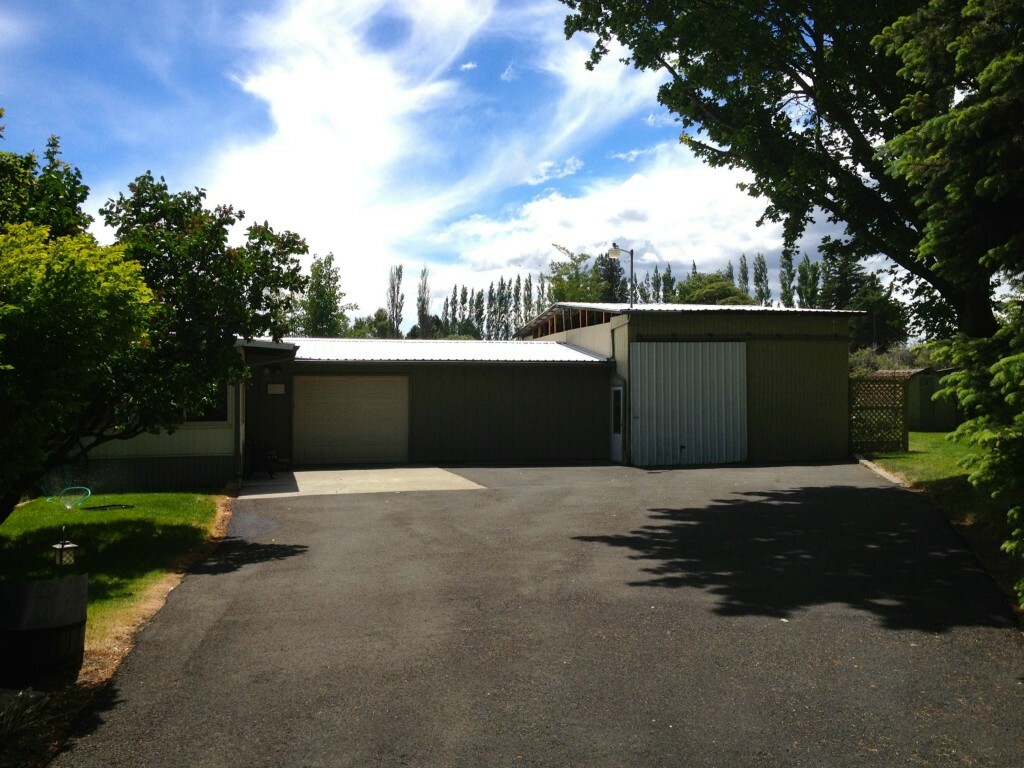 Property Photo: 20 Wild Wind Lane WA 98926