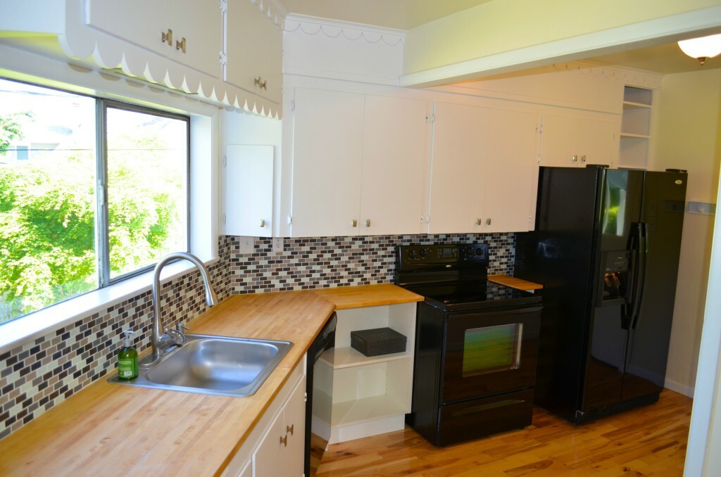 Property Photo:  9634 California Ave SW  WA 98136 