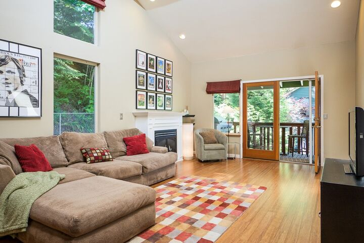 Property Photo: 19701 40th Place NE WA 98155