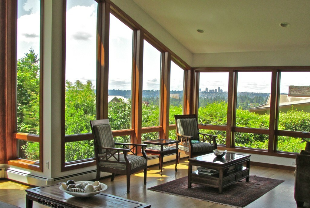Property Photo: 9121 NE 17th St WA 98004