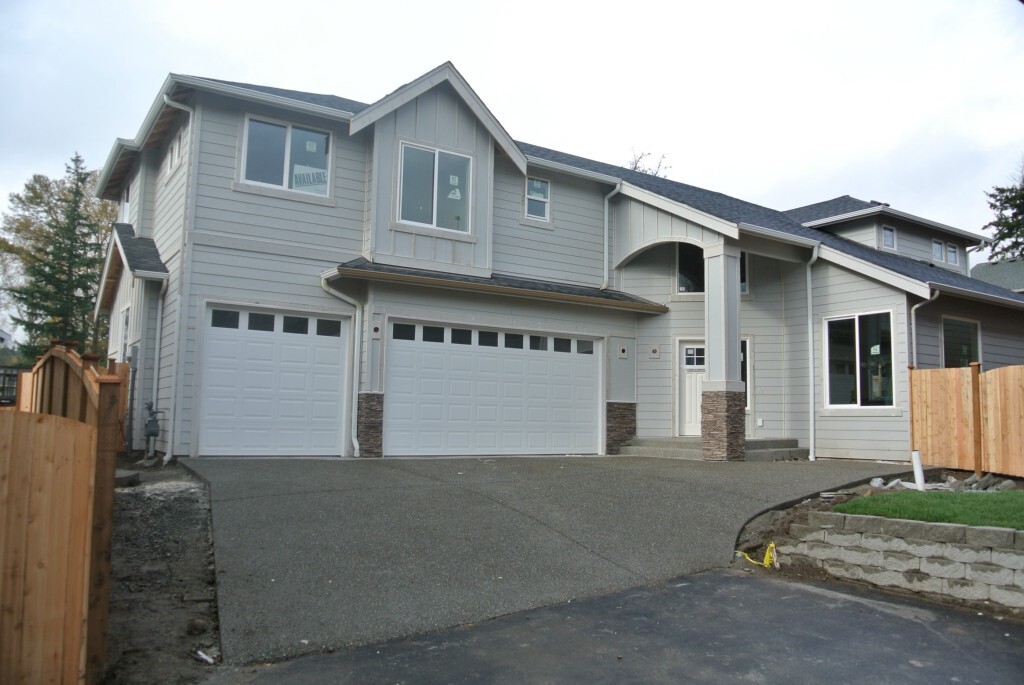 Property Photo: 7625 NE 193rd Place WA 98028